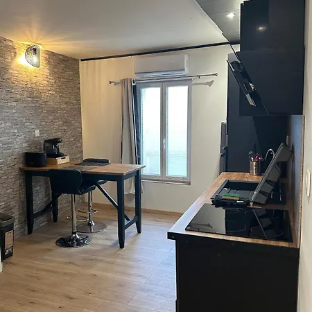شقة T2 Climatise 15 Min De La Cite Medievale A Pied قرقشونه