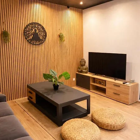T2 Climatise 15 Min De La Cite Medievale A Pied قرقشونه